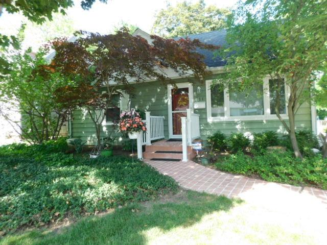 711 Glendale Ave., Rockford, IL 61108