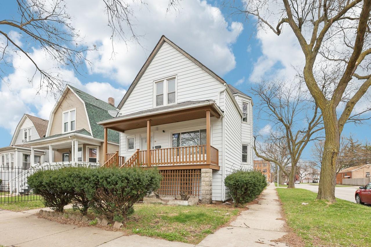 7959 S Saginaw Ave., Chicago, IL 60617