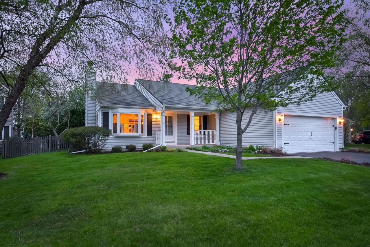 2013 Eastwick Ln., Aurora, IL 60503