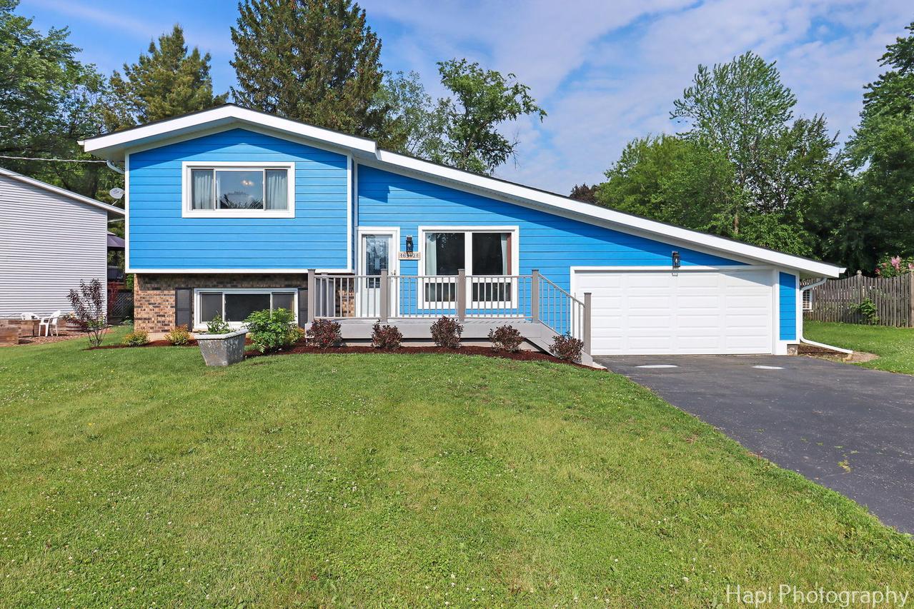 6312 Londonderry Dr., Cary, IL 60013