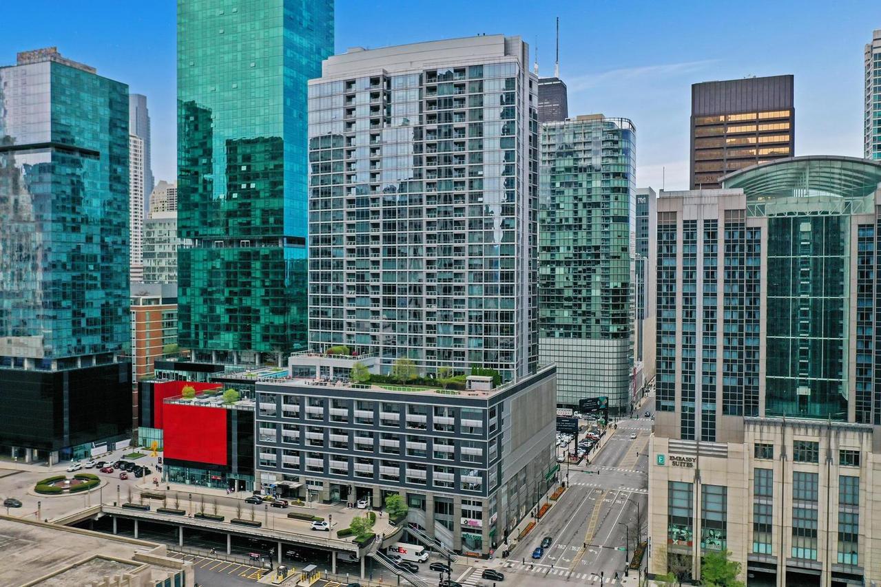 240 E Illinois St. #2702, Chicago, IL 60611