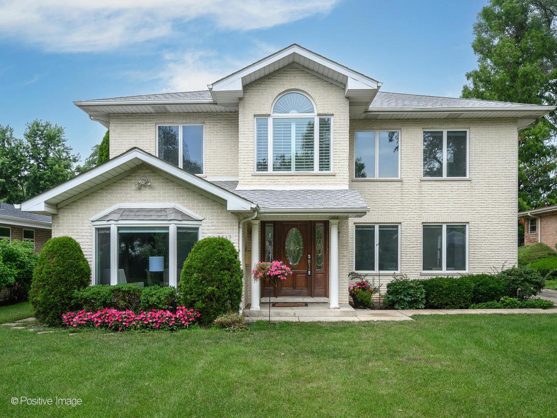2612 Wilmette Ave., Wilmette, IL 60091
