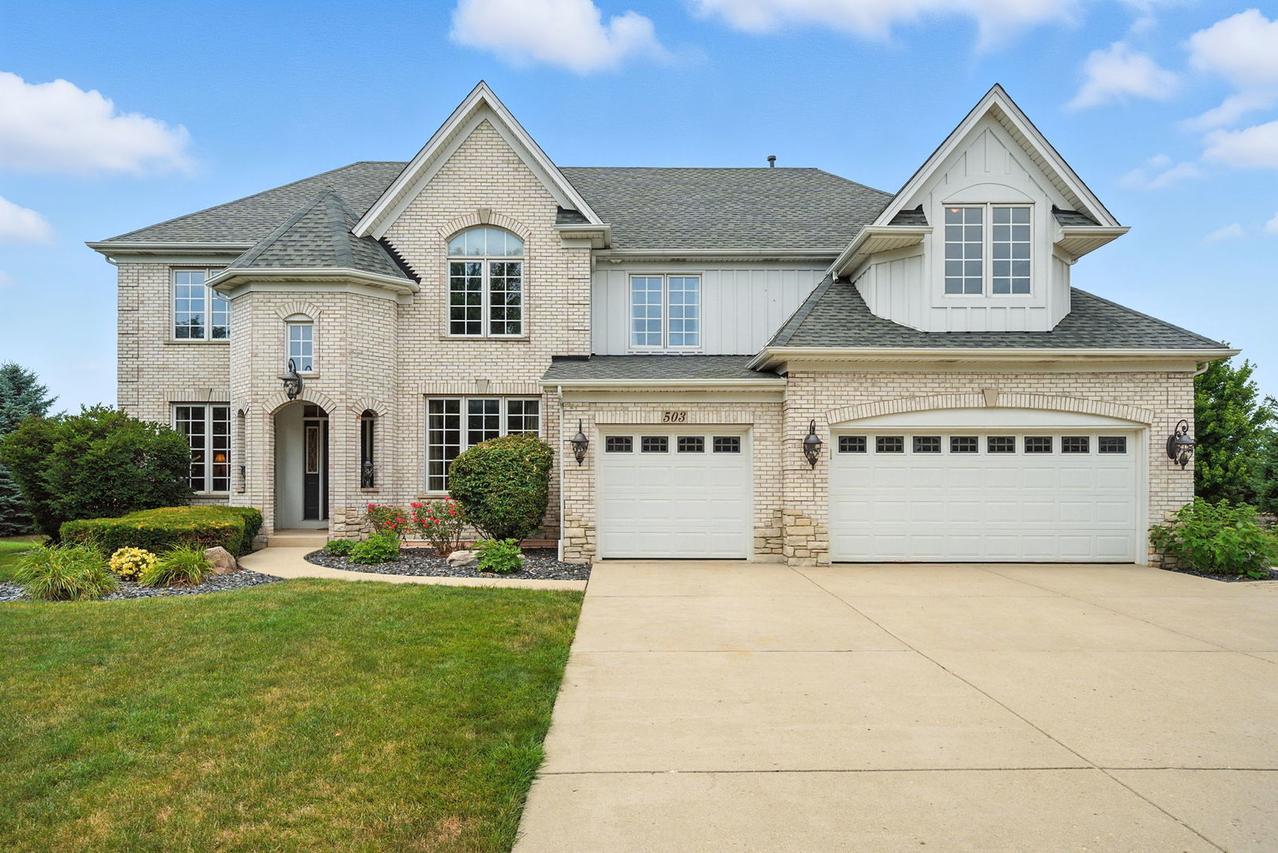 503 Simsbury Ct., Oswego, IL 60543