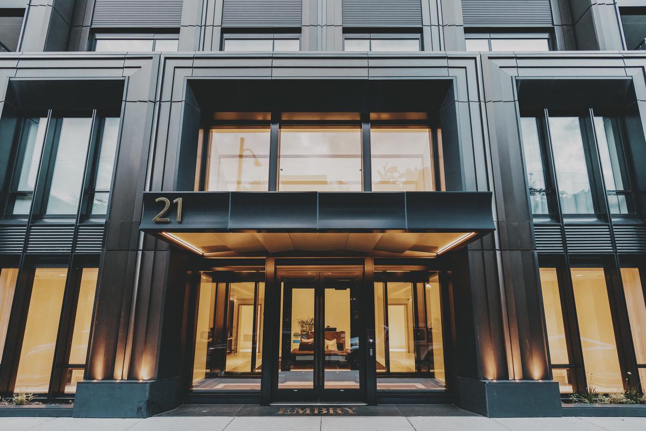 21 N May St. #402, Chicago, IL 60607