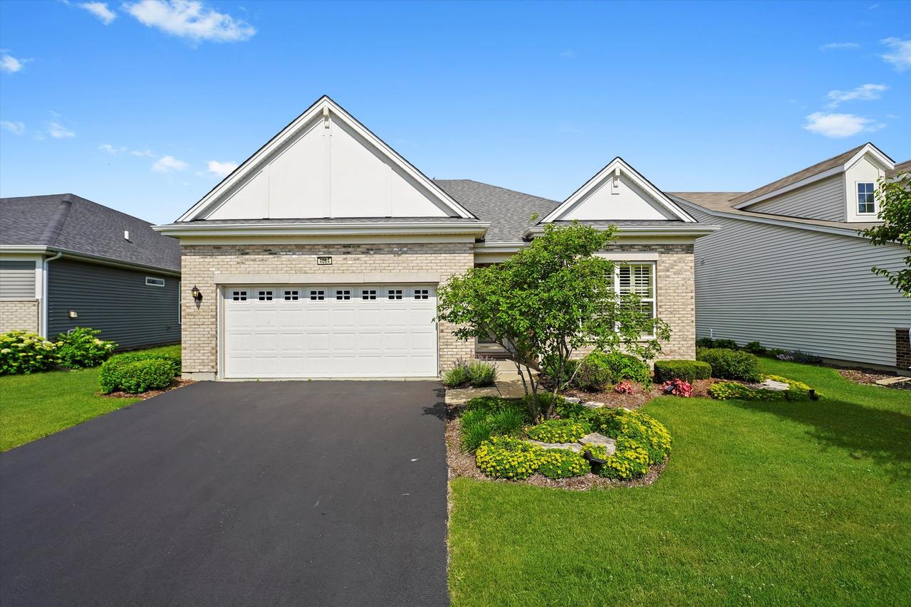 4064 Chesapeake Ln., Naperville, IL 60564