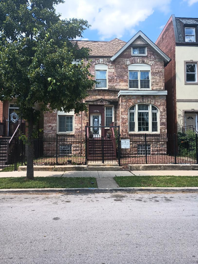 2236 W Monroe St., Chicago, IL 60612