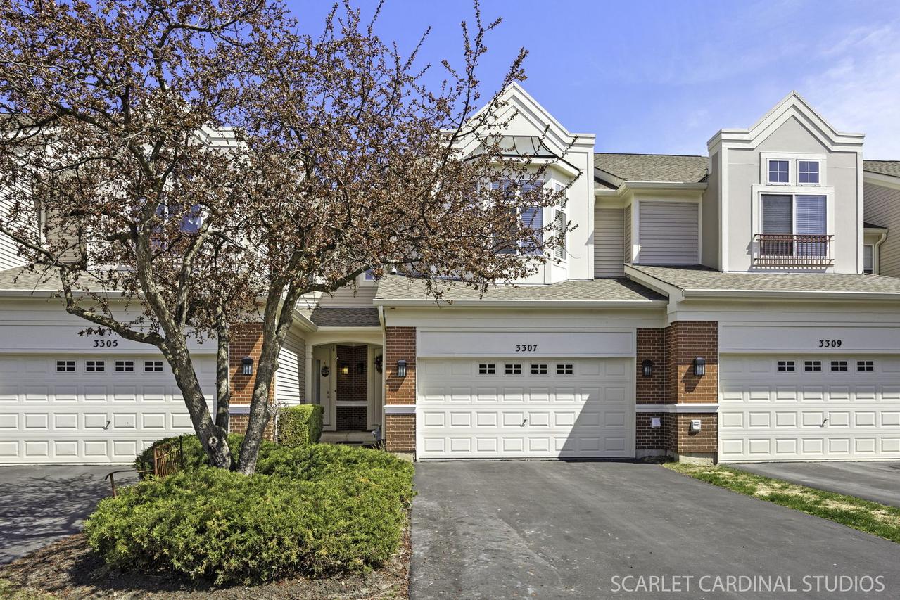 3307 Rosecroft Ln., Naperville, IL 60564