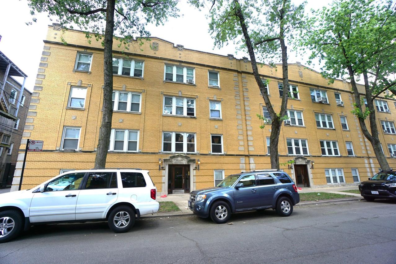 6966 N Wolcott Ave. #1N, Chicago, IL 60626