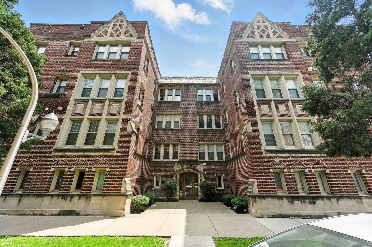 2611 W Rosemont Ave. #A, Chicago, IL 60659