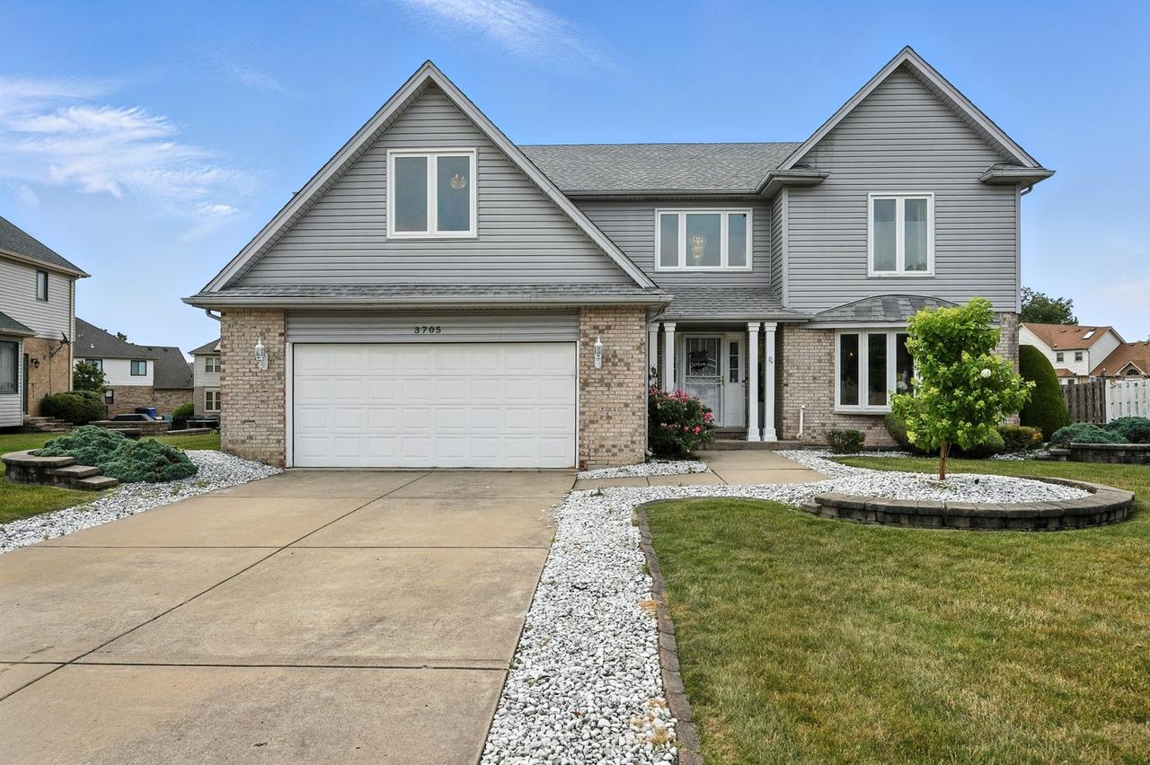 3705 Streamwood Dr., Hazel Crest, IL 60429