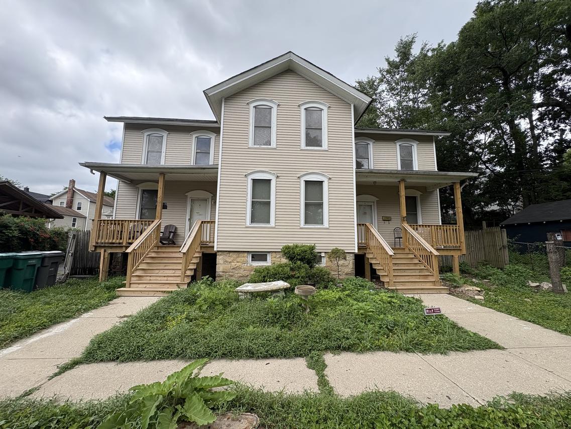 17 S Cagwin Ave., Joliet, IL 60436