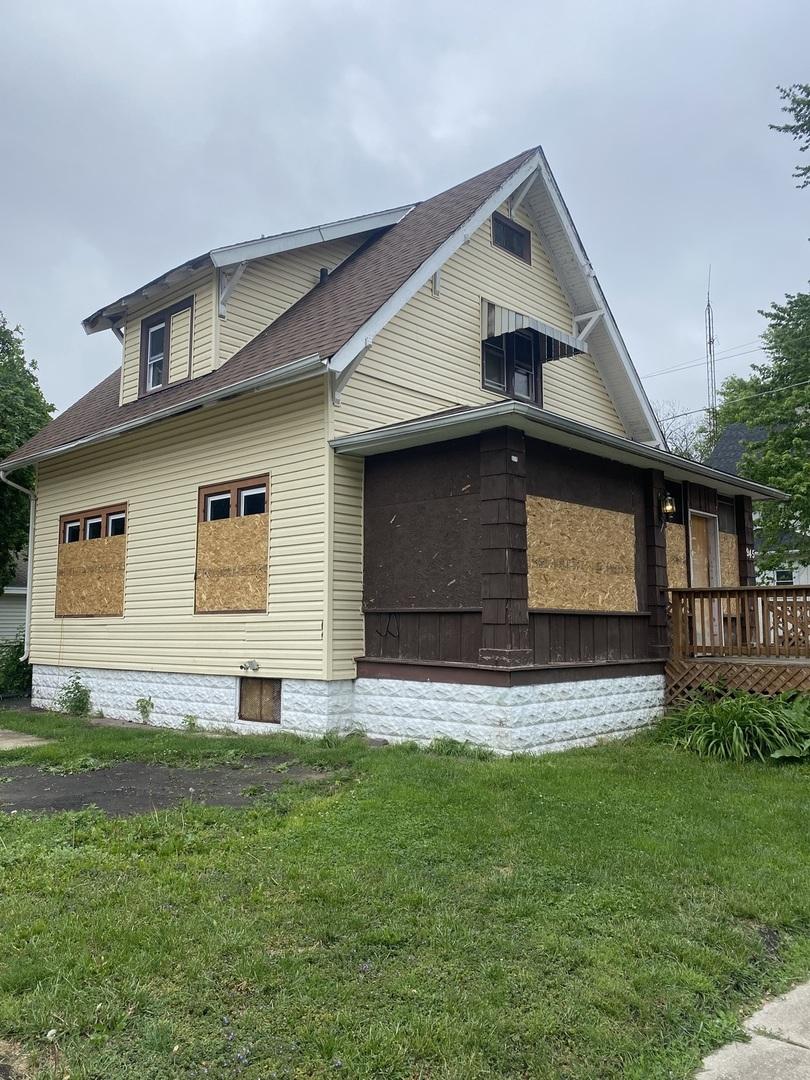 945 E Hickory St., Kankakee, IL 60901