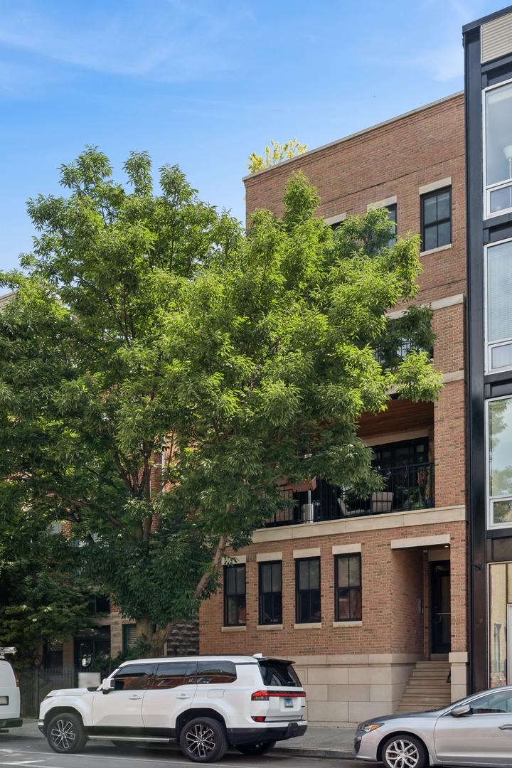 1923 N Damen Ave. #PH, Chicago, IL 60647