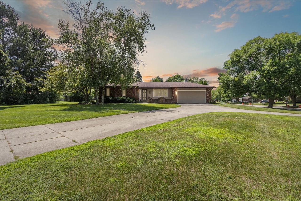 1619 Arnold Ave., Rockford, IL 61108