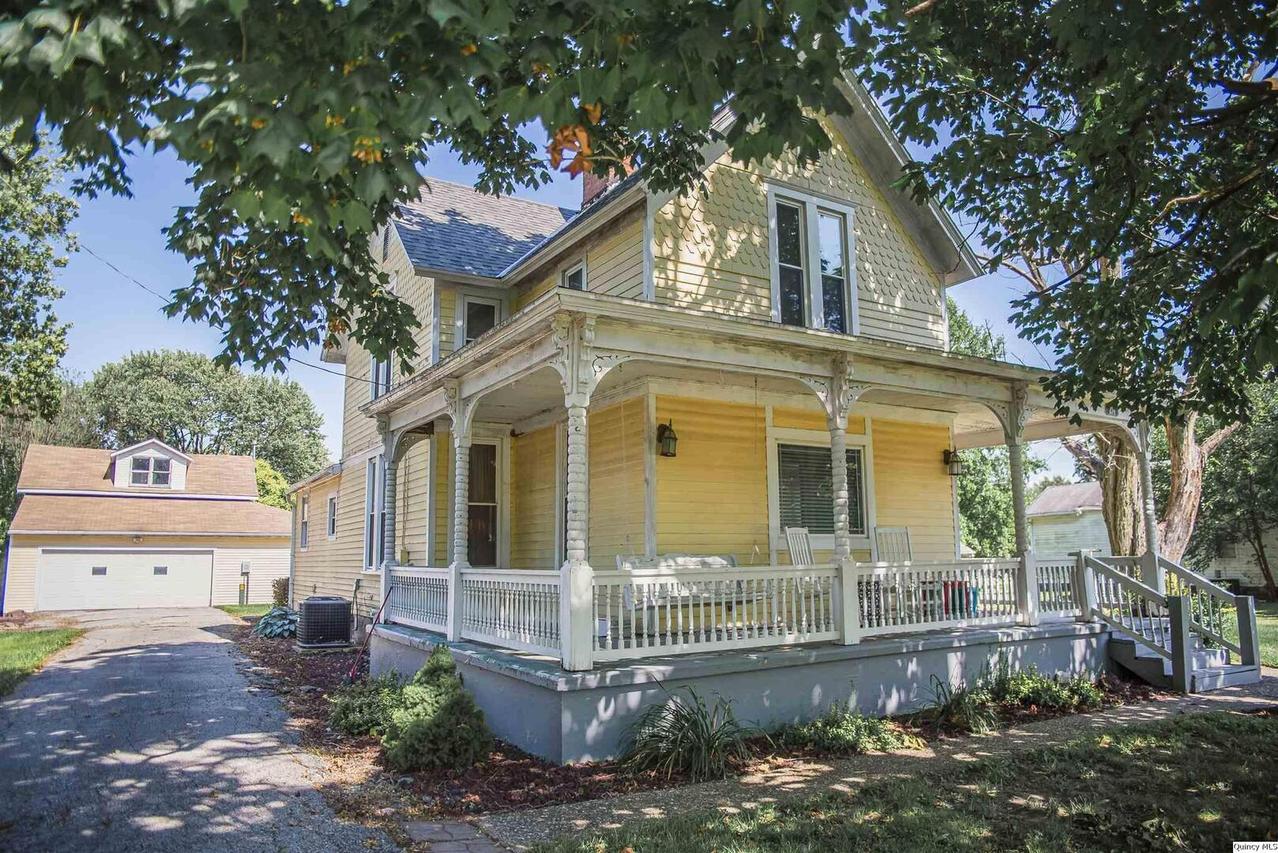 214 N Chestnut St., Mendon, IL 62351