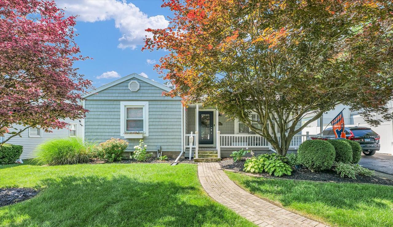411 Hessel Blvd., Champaign, IL 61820