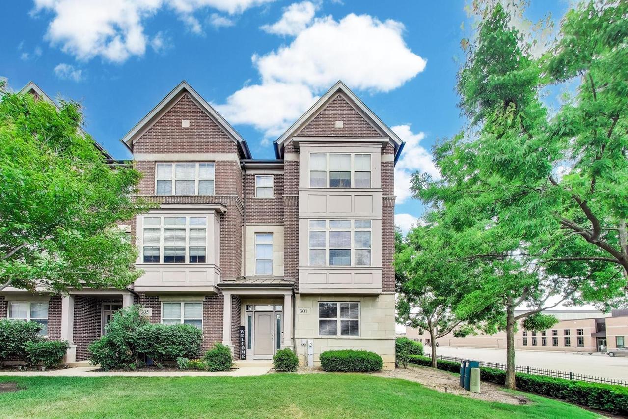 301 Alpine Springs Dr., Vernon Hills, IL 60061
