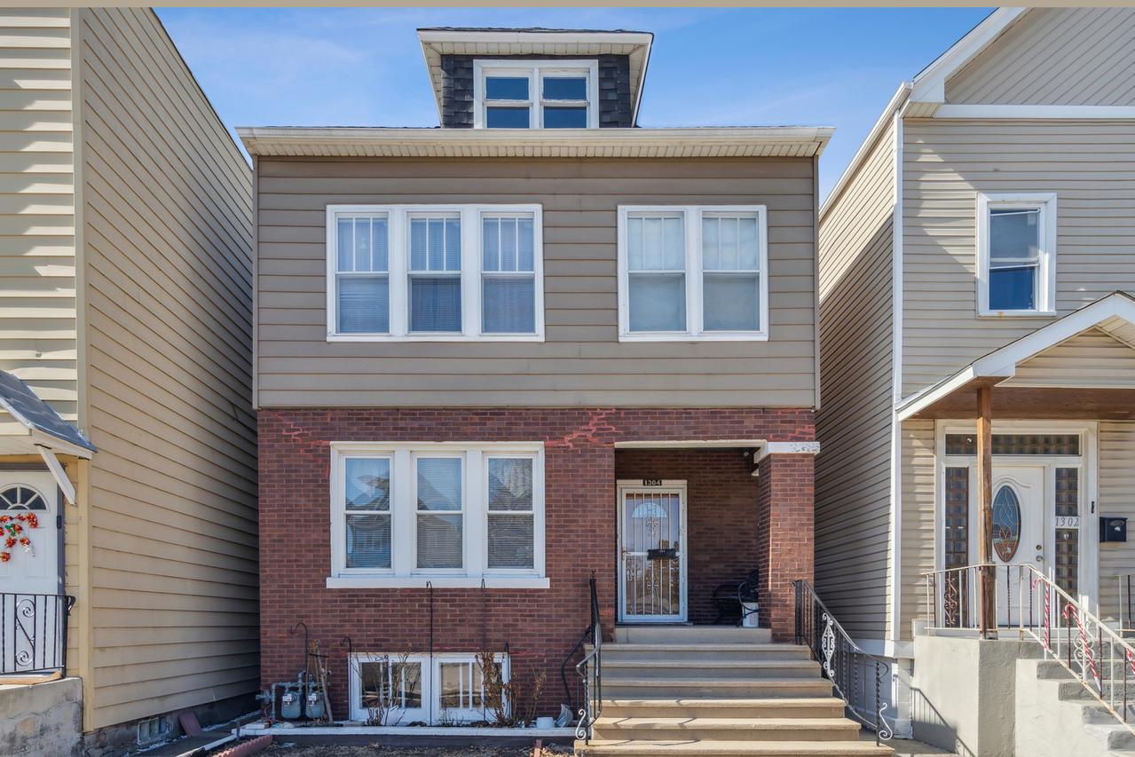1304 S 50th Ave., Cicero, IL 60804