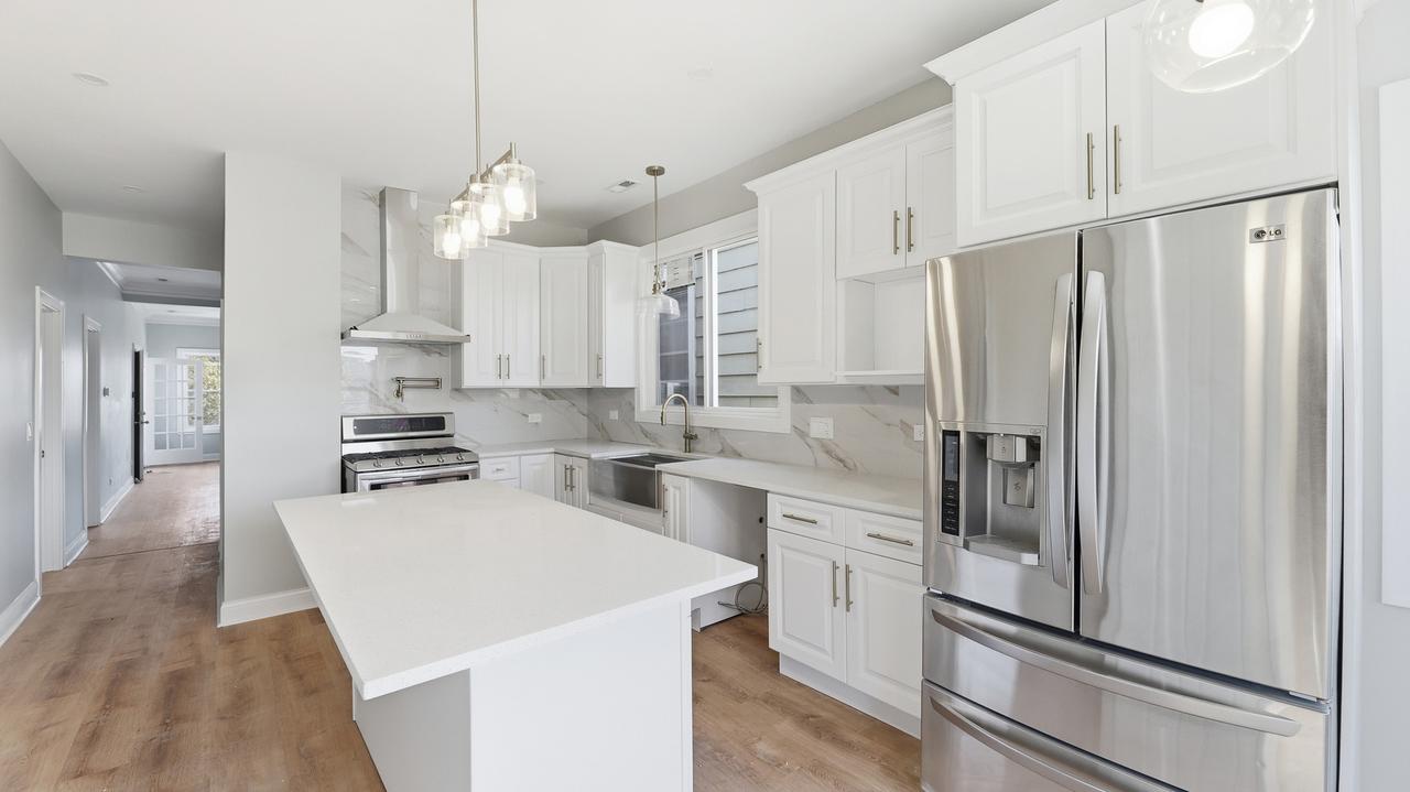 1304 S 50th Ave., Cicero, IL 60804