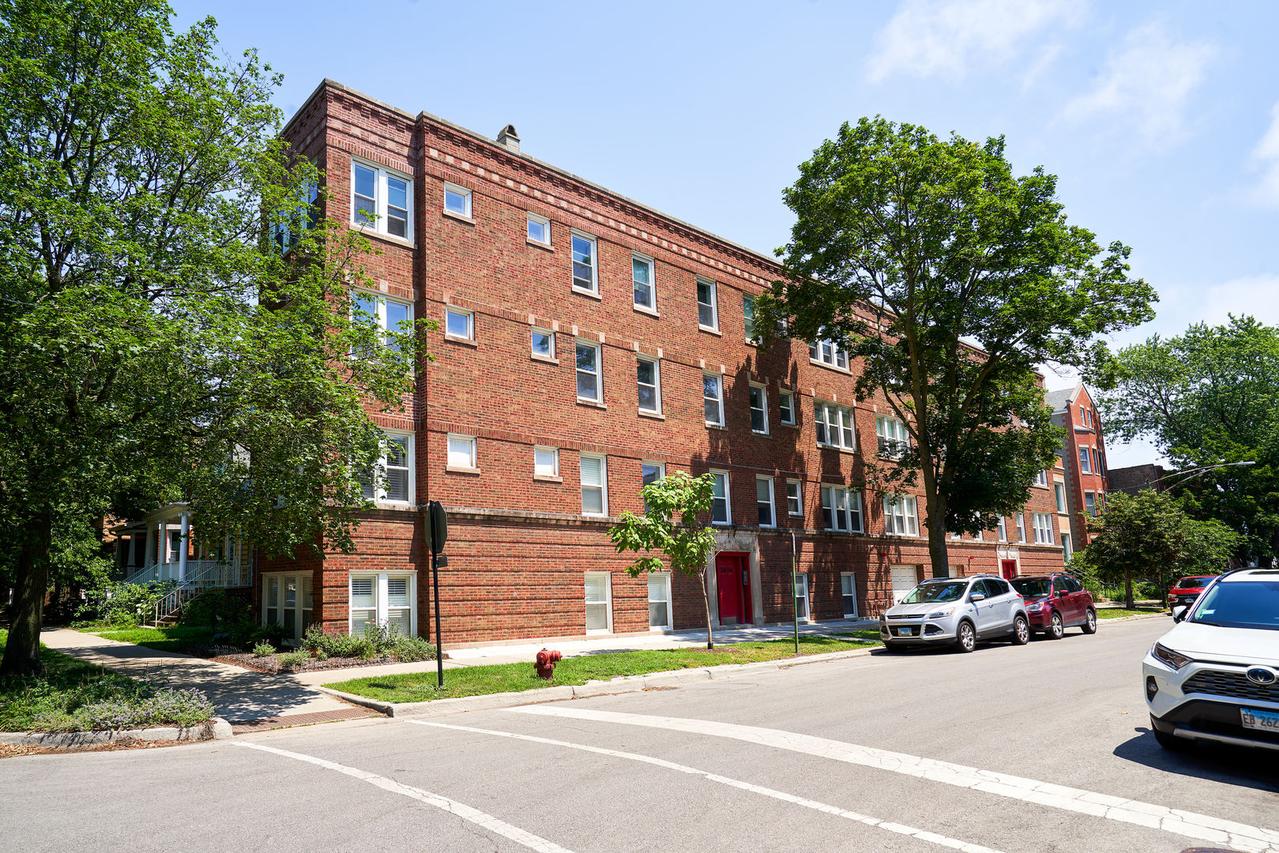 1654 W Berwyn Ave. #2W, Chicago, IL 60640