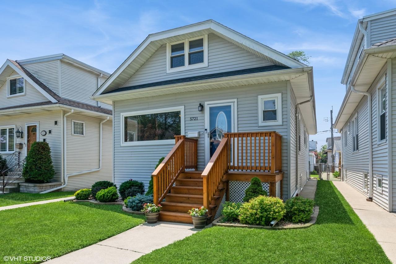 5721 W Leland Ave., Chicago, IL 60630