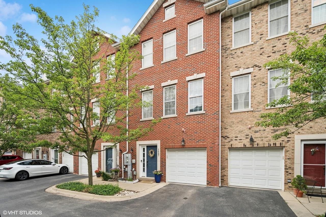 1657 Church St., Evanston, IL 60201