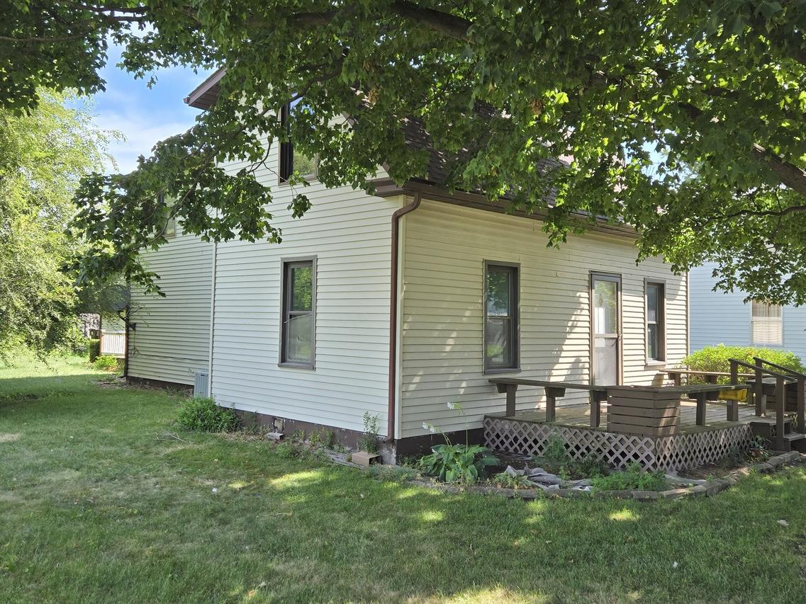 308 Bodman, Milmine, IL 61855