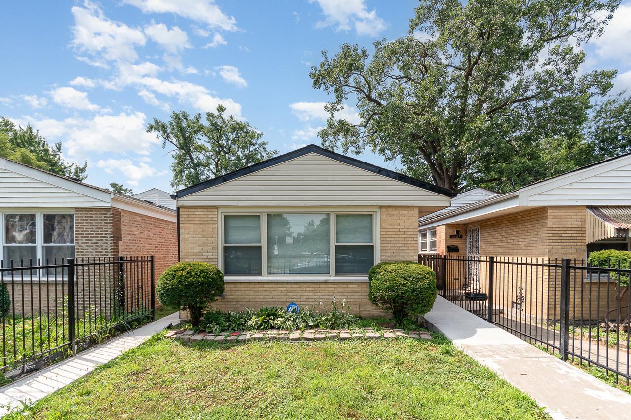 1203 W 110th St., Chicago, IL 60643