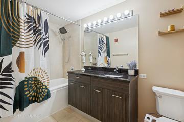 659 W Randolph St. #919, Chicago, IL 60661