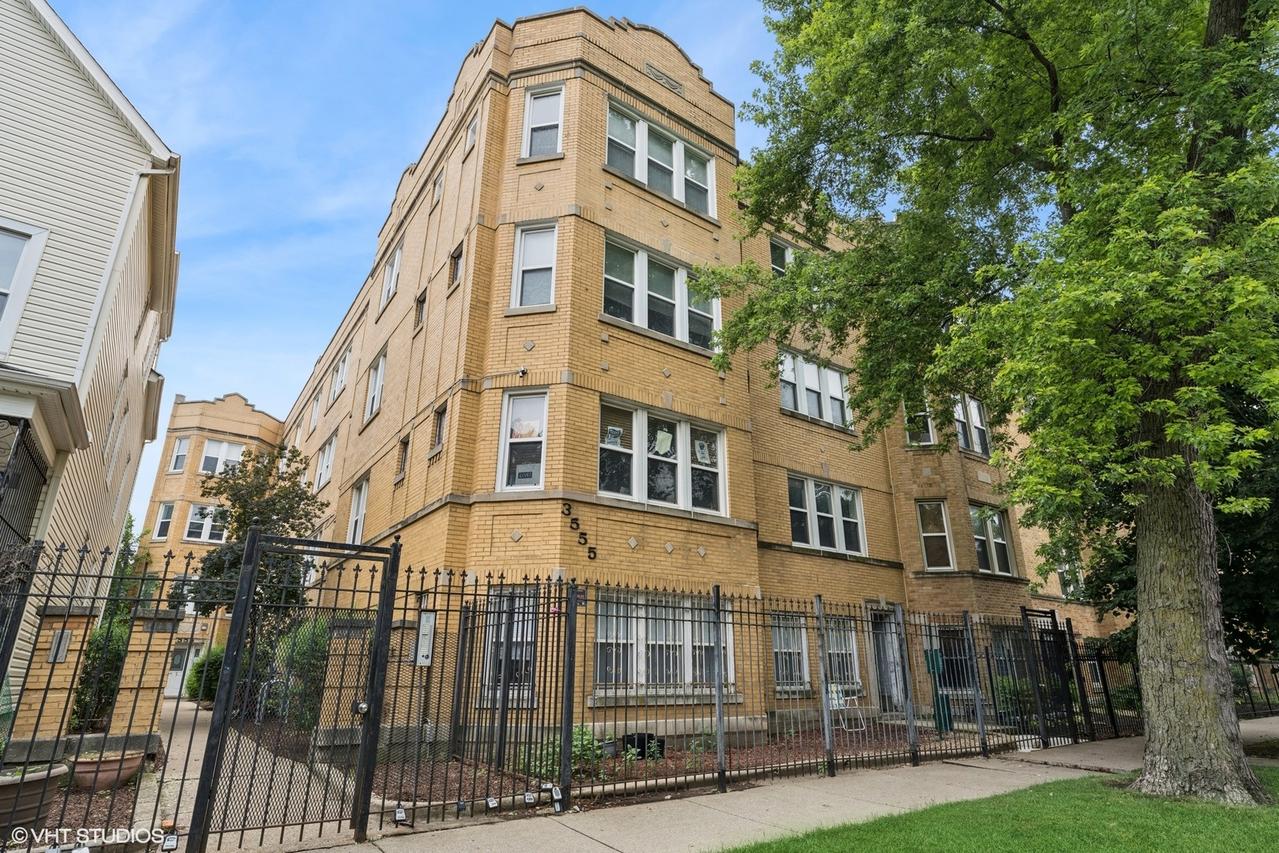 3555 W Lyndale St. #3B, Chicago, IL 60647