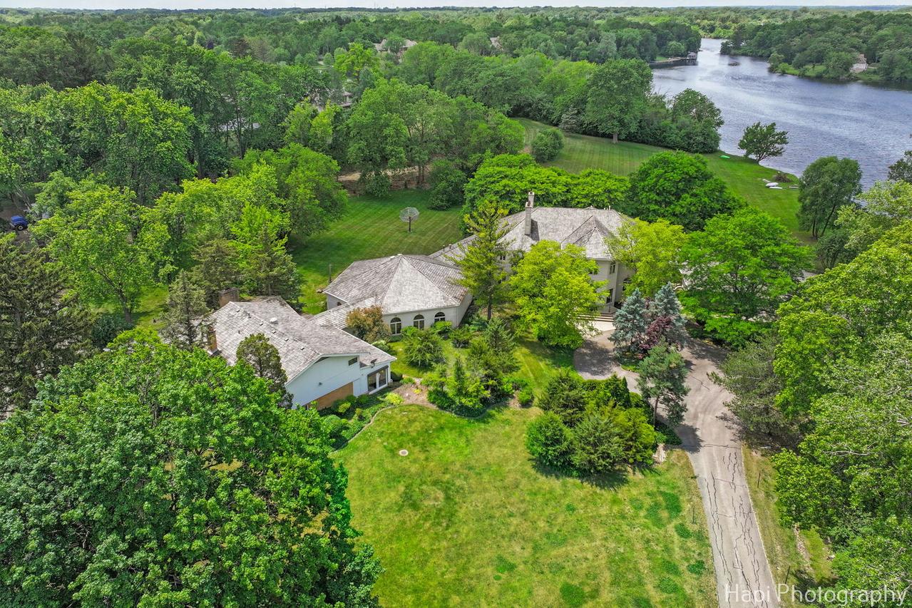 74 Dundee Ln., Barrington Hills, IL 60010