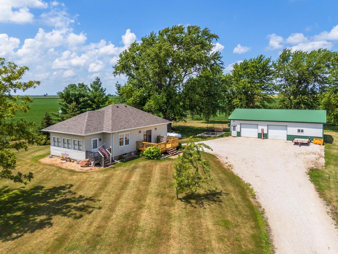 845 E 2300 North Rd., Flanagan, IL 61740