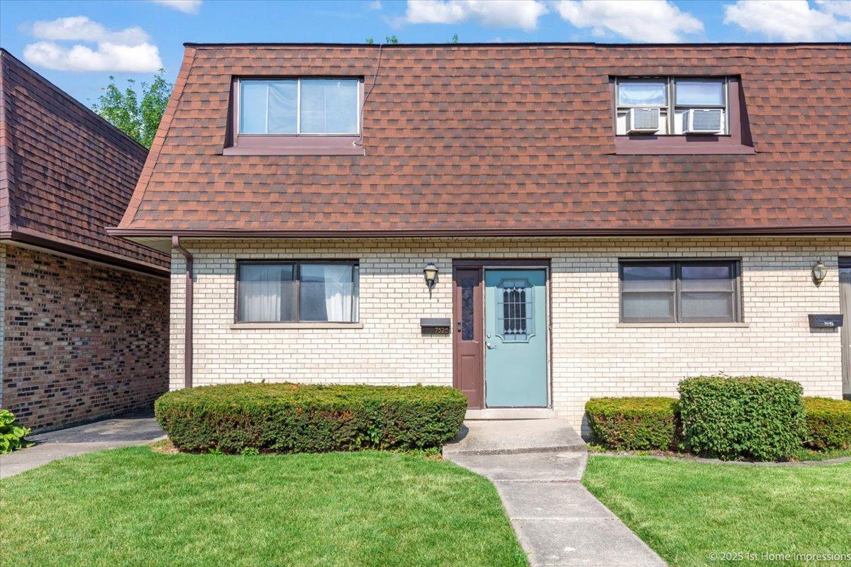 7526 S Cork Ave., Justice, IL 60458