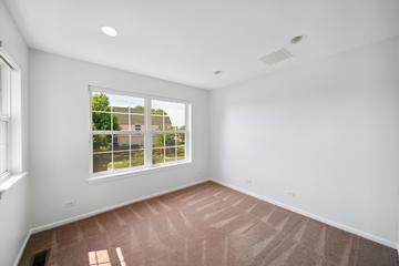415 Bay Tree Cir., Vernon Hills, IL 60061
