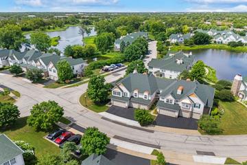 415 Bay Tree Cir., Vernon Hills, IL 60061