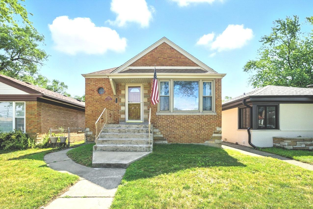 10105 S California Ave., Chicago, IL 60655