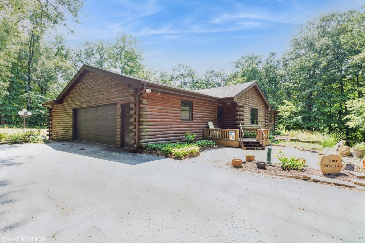 5441 W Pauling Rd., Monee, IL 60449