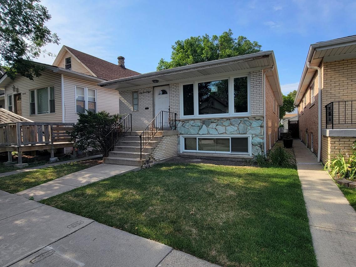 6308 W Cornelia Ave., Chicago, IL 60634