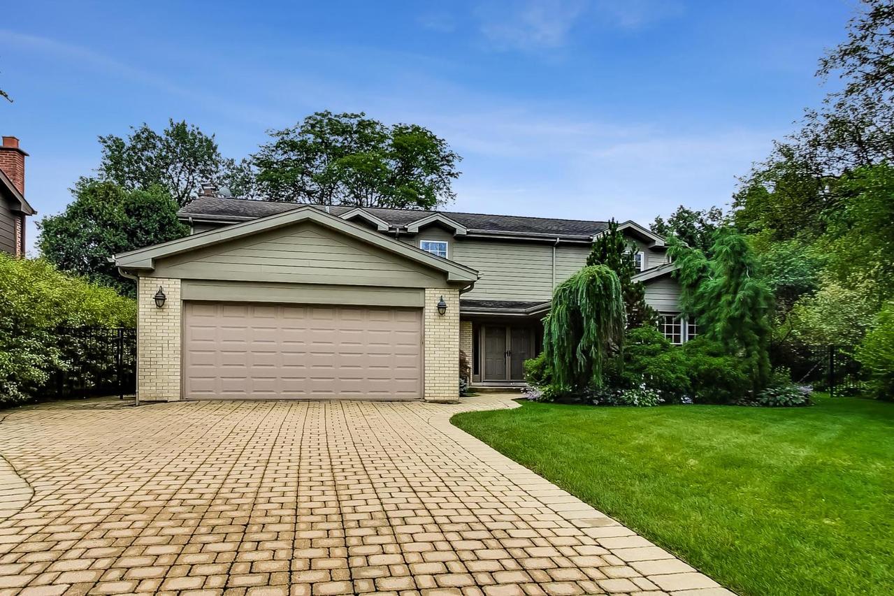 1194 Oxford Ct., Highland Park, IL 60035