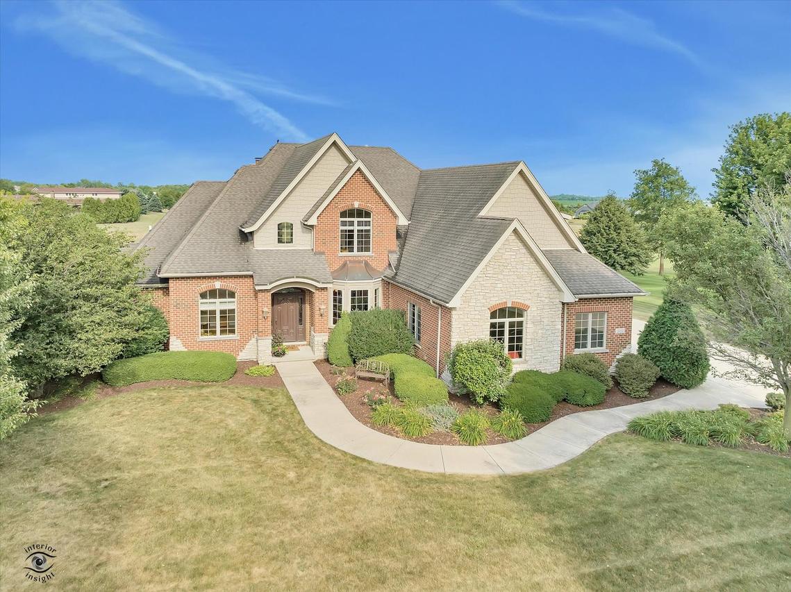 24155 S Blackhawk Ln., Manhattan, IL 60442