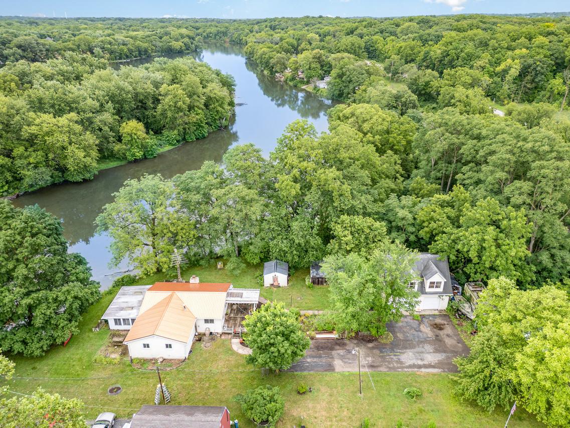 8901 Van Emmon Rd., Yorkville, IL 60560