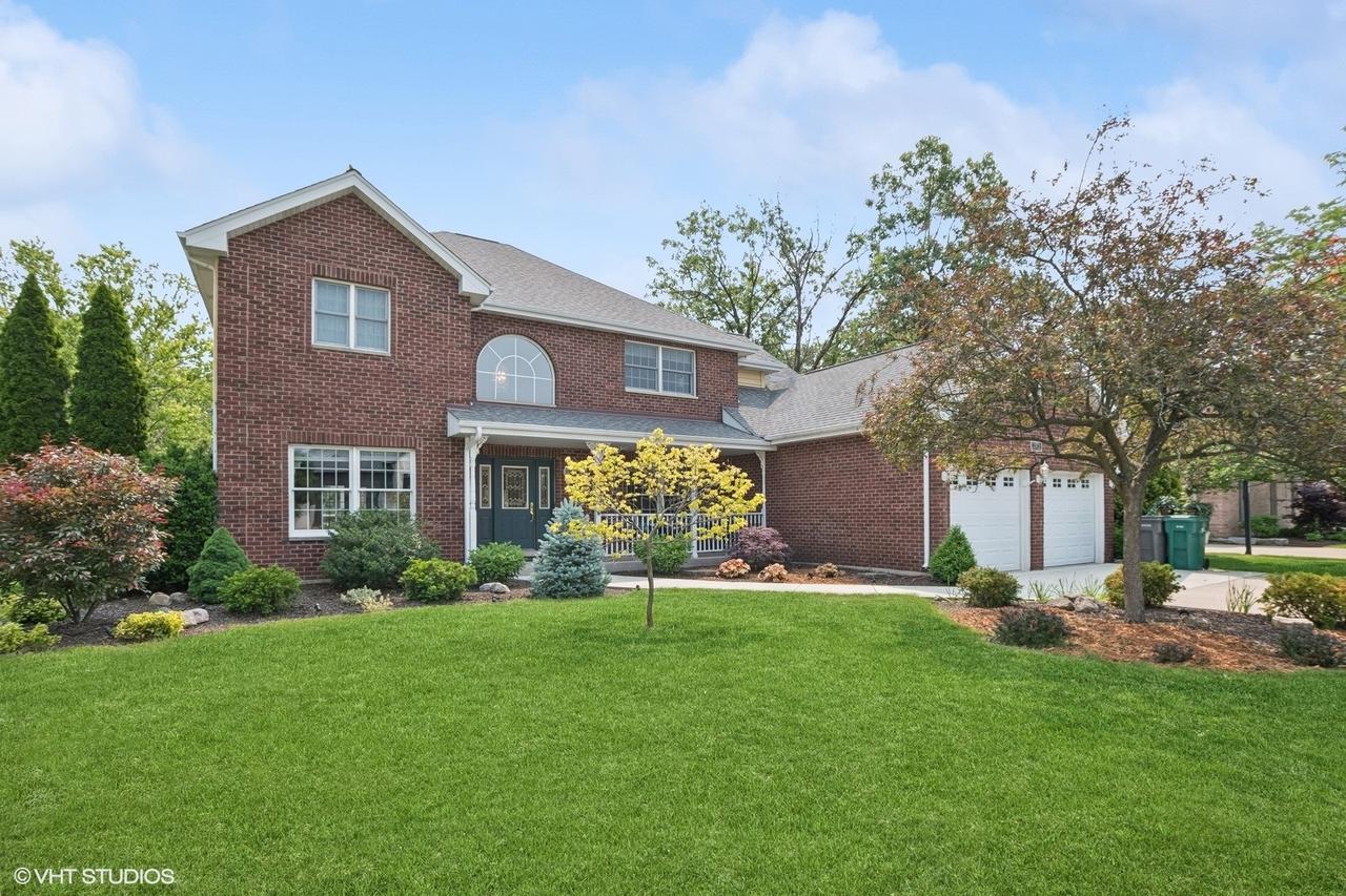 1373 Notre Dame Dr., Lemont, IL 60439
