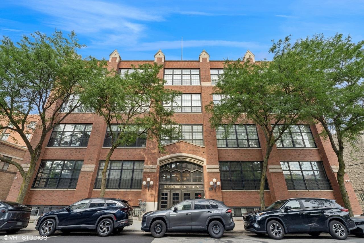 17 N Loomis St. #1C, Chicago, IL 60607