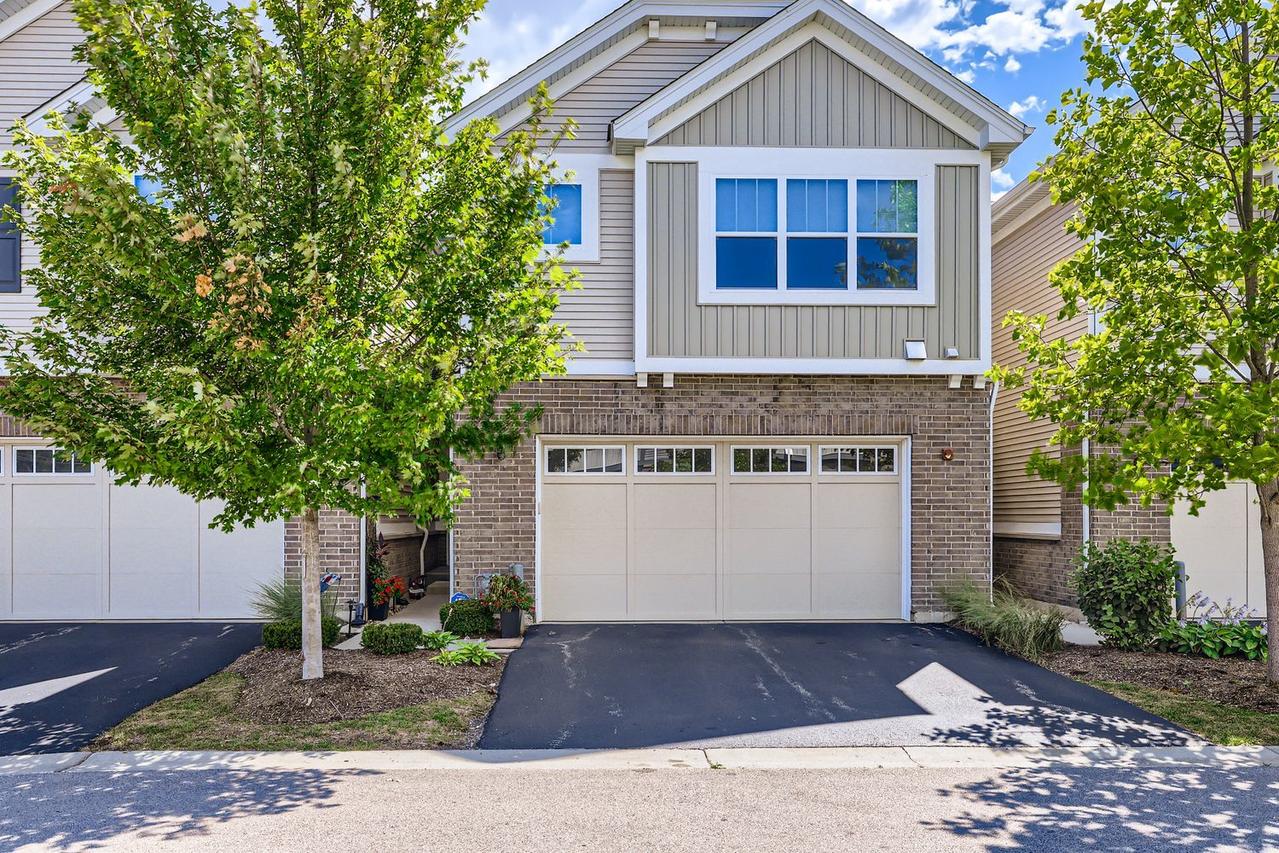 3222 N Heritage Ln., Arlington Heights, IL 60004