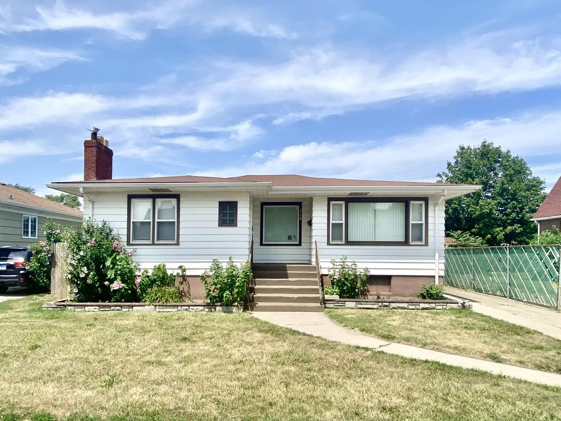 518 156th Pl., Calumet City, IL 60409