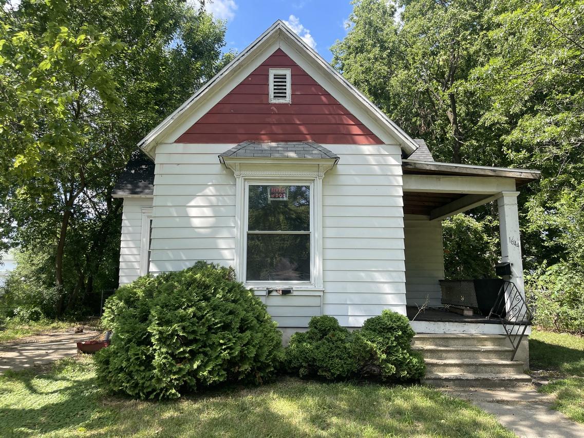 1644 E William St., Decatur, IL 62521