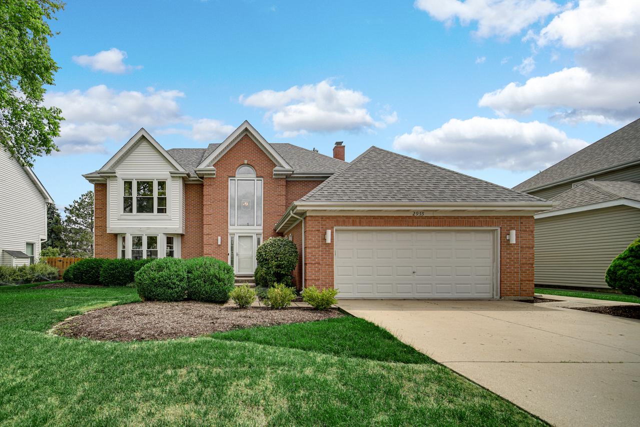 2955 Roslyn Ln., Buffalo Grove, IL 60089