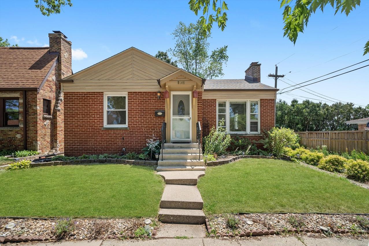 5145 Lee St., Skokie, IL 60077