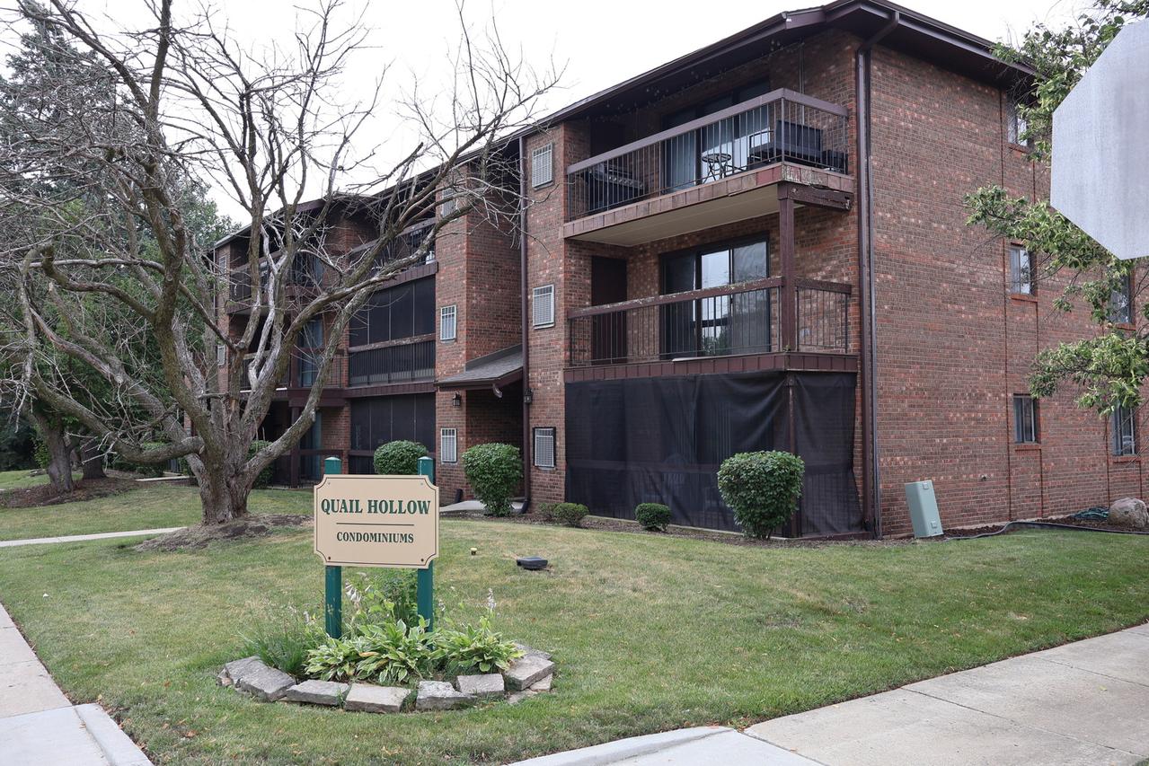 15103 Quail Hollow Dr. #604, Orland Park, IL 60462