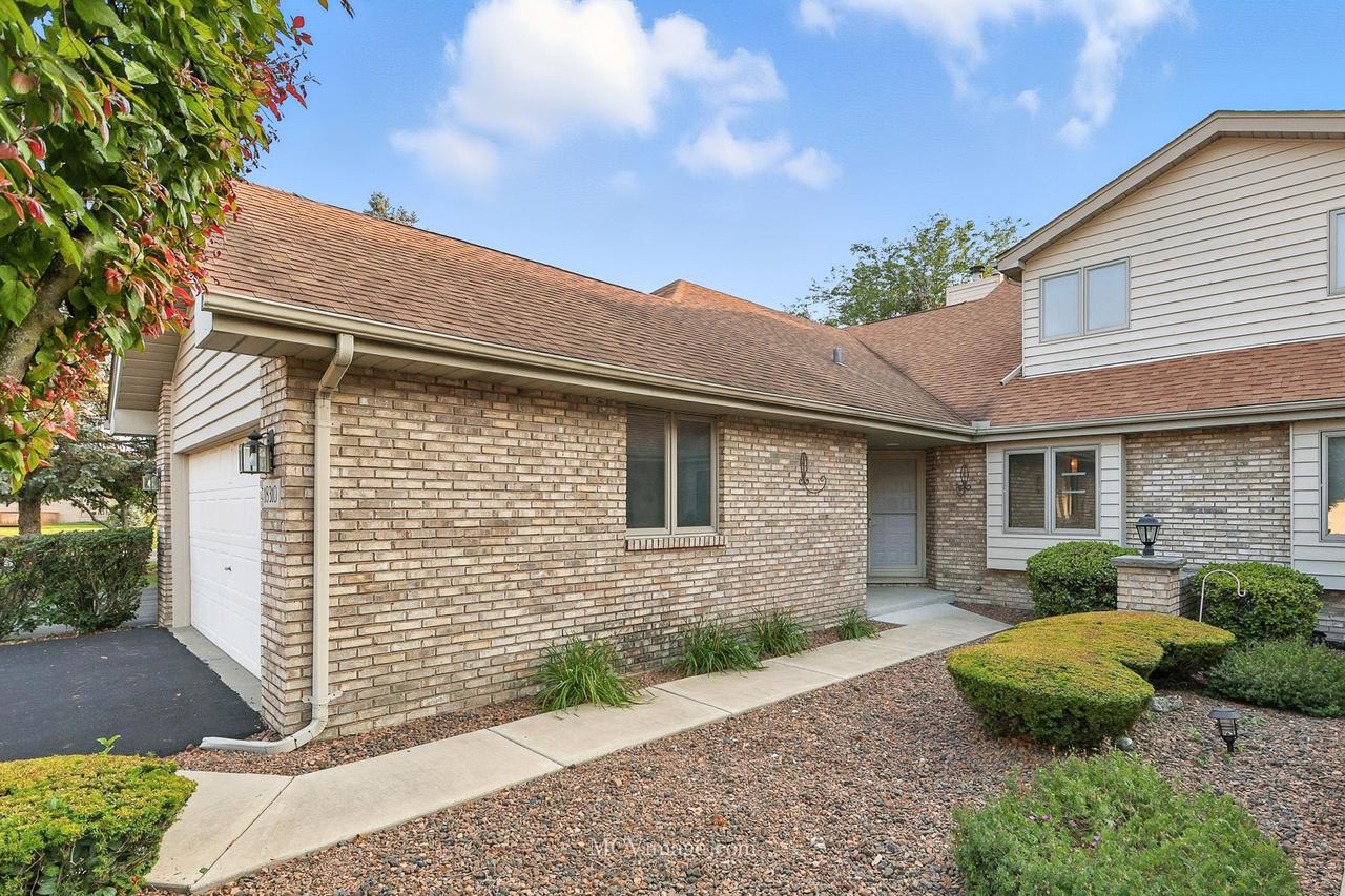 18310 Pine Wood Ct., Tinley Park, IL 60477